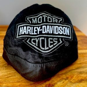 Genuine Harley Davidson MotorClothes “Bar And Shield” Black Skull Cap